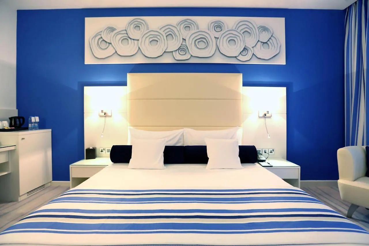 Hotel Golden Tulip Downtown Abu Dhabi
