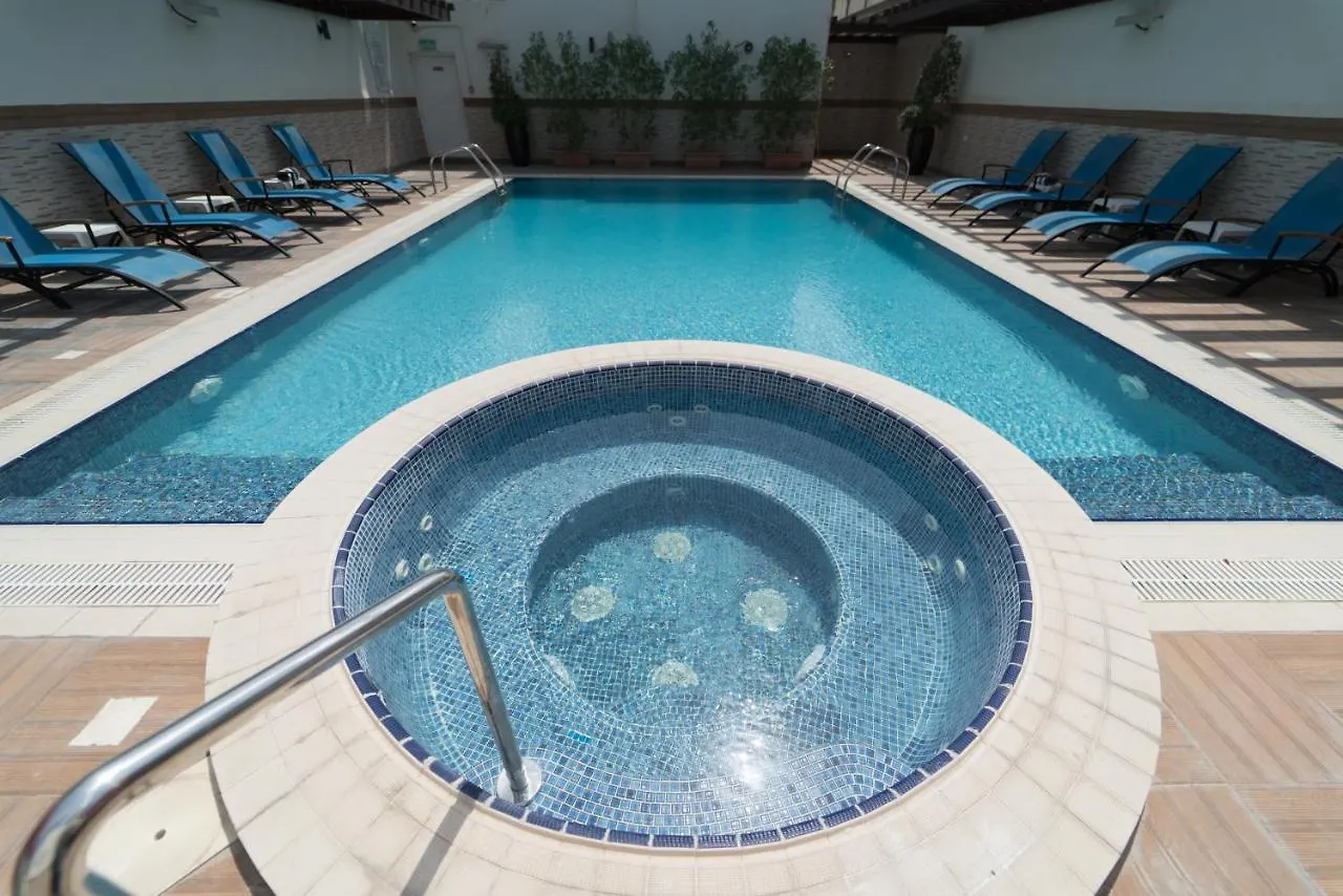Hotel Golden Tulip Downtown Abu Dabi Emiratos Árabes Unidos