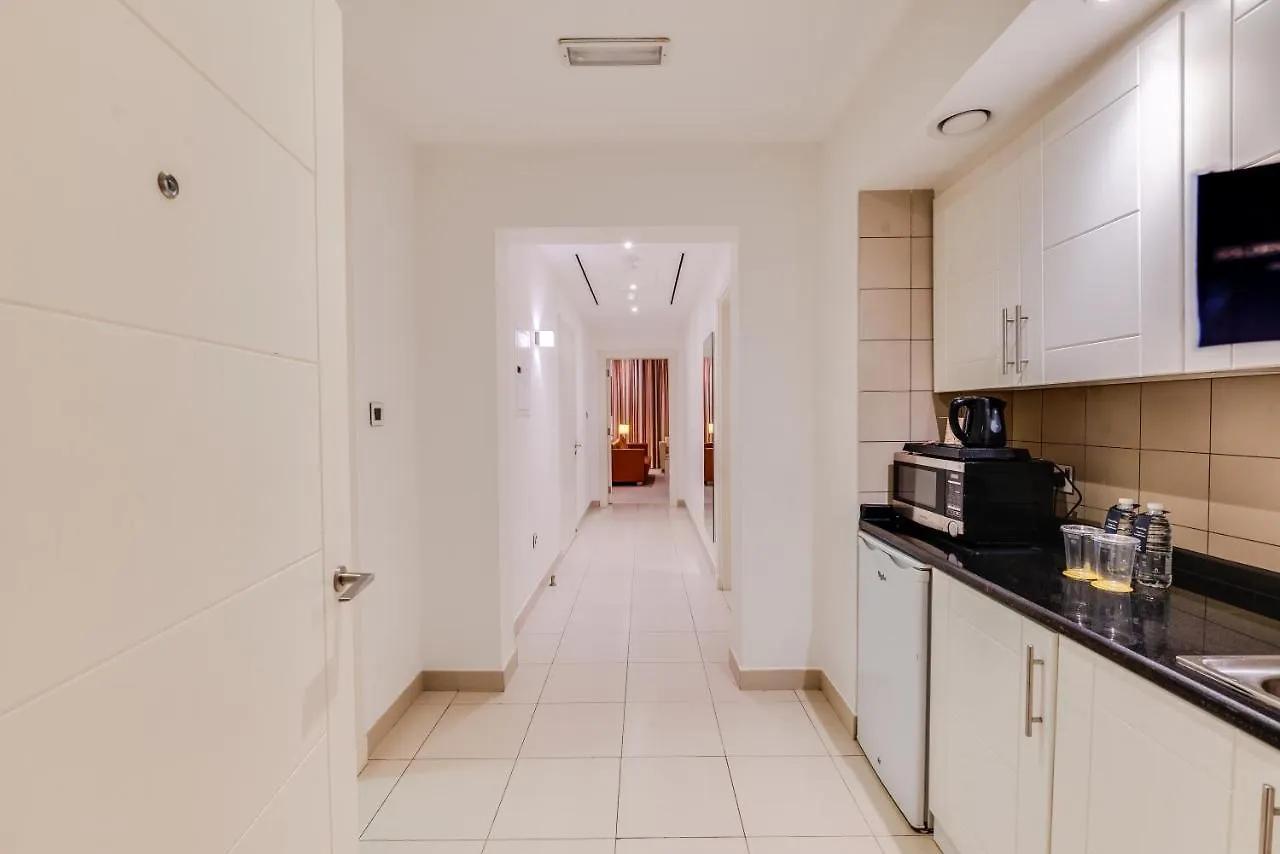 מלון Golden Tulip Downtown אבו דאבי