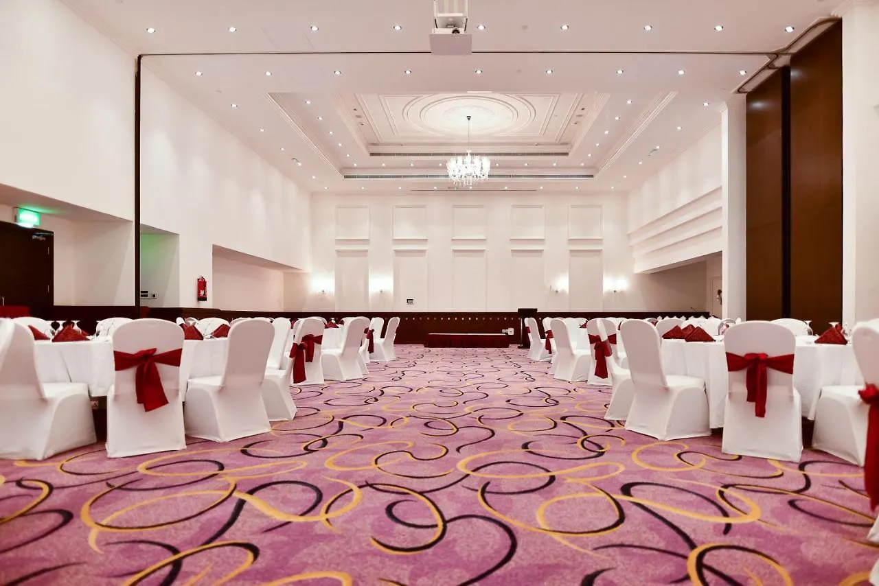 מלון Golden Tulip Downtown אבו דאבי